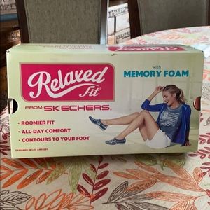 Sketchers memory foam Tennis Shoes